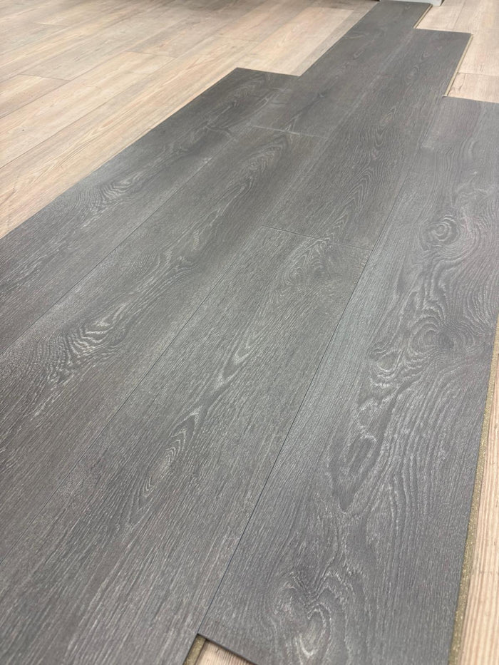 $0.79/sf BRIAR OAK 8mm Laminate