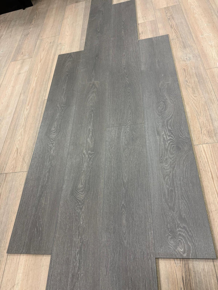 $0.79/sf BRIAR OAK 8mm Laminate