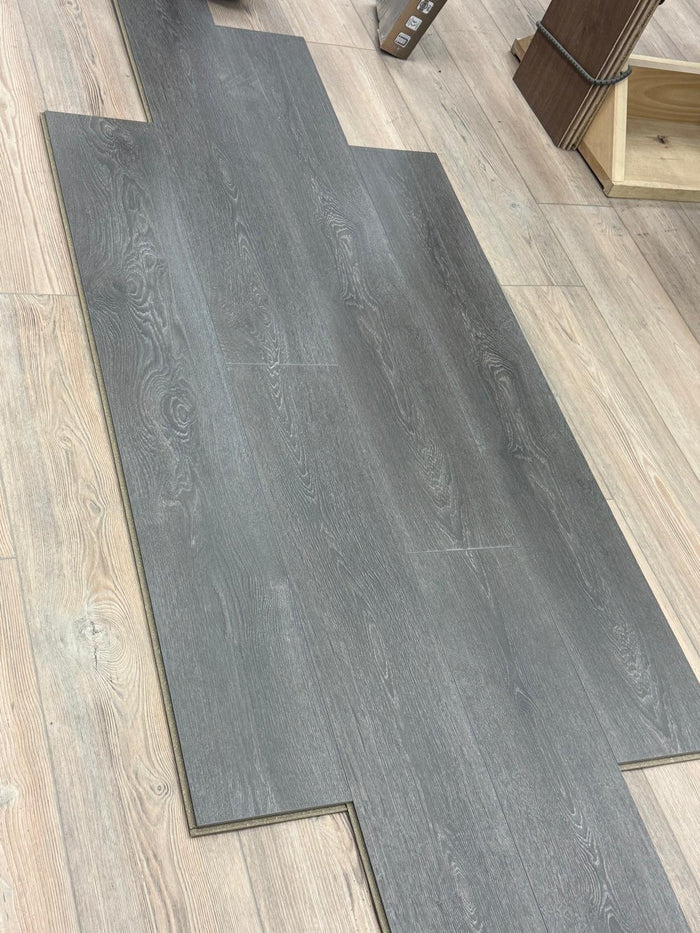 $0.79/sf BRIAR OAK 8mm Laminate