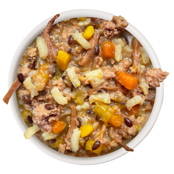 Weruva Beef & Rice Formula in Gravy is a chunky stew for puppies, featuring grass-fed beef, rice, vegetables, and a savory gravy for easy digestion.